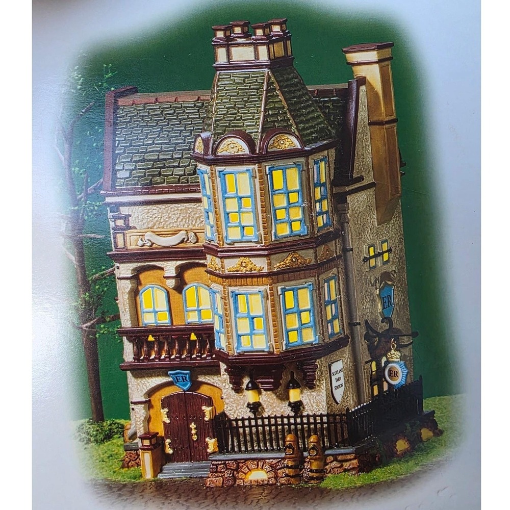 Department 56 Dickens Village Scotland Yard Station 56.58730 Lighted Porcel E3